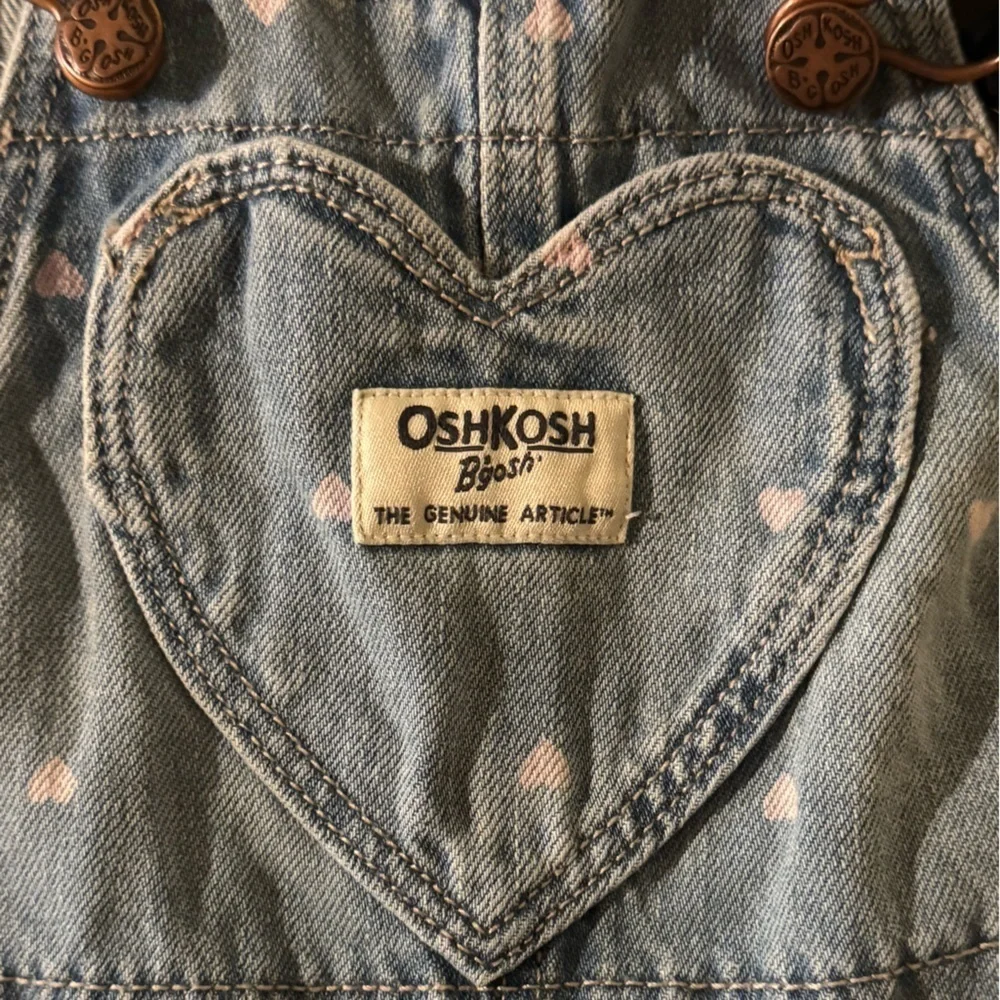 OshKosh B’gosh Heart Print Denim Overalls 12M Toddler Girls Classic